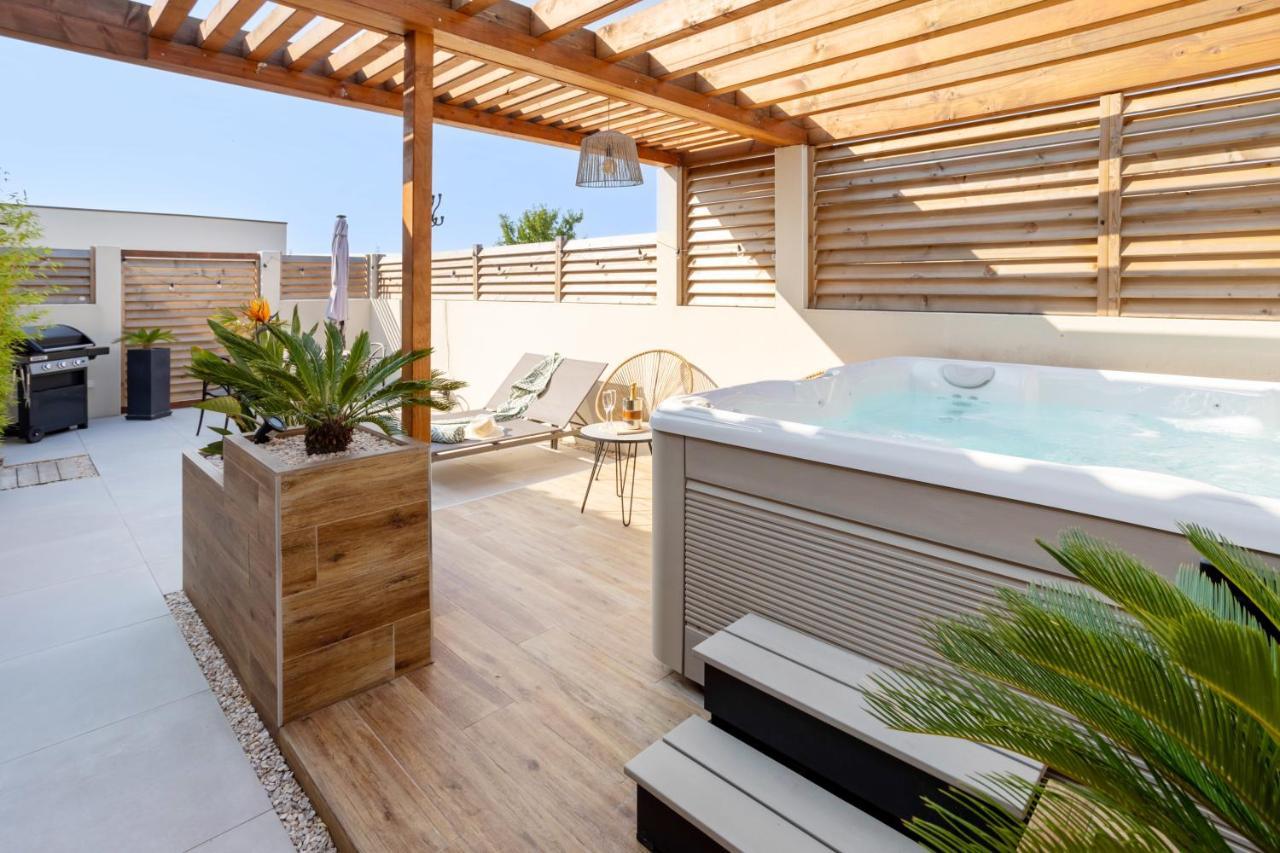 L'Entre Deux-Suite Romantique - Jacuzzi Privatif - Clim Reversible - Wifi Le Somail Exterior foto
